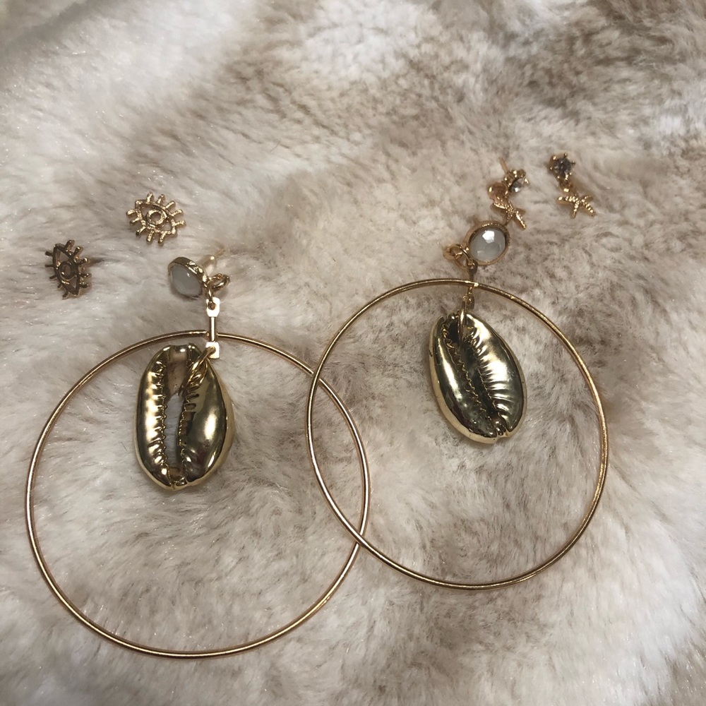 NWT 6 PC Gold Shell Boho Earring Set - Picture 6 of 7